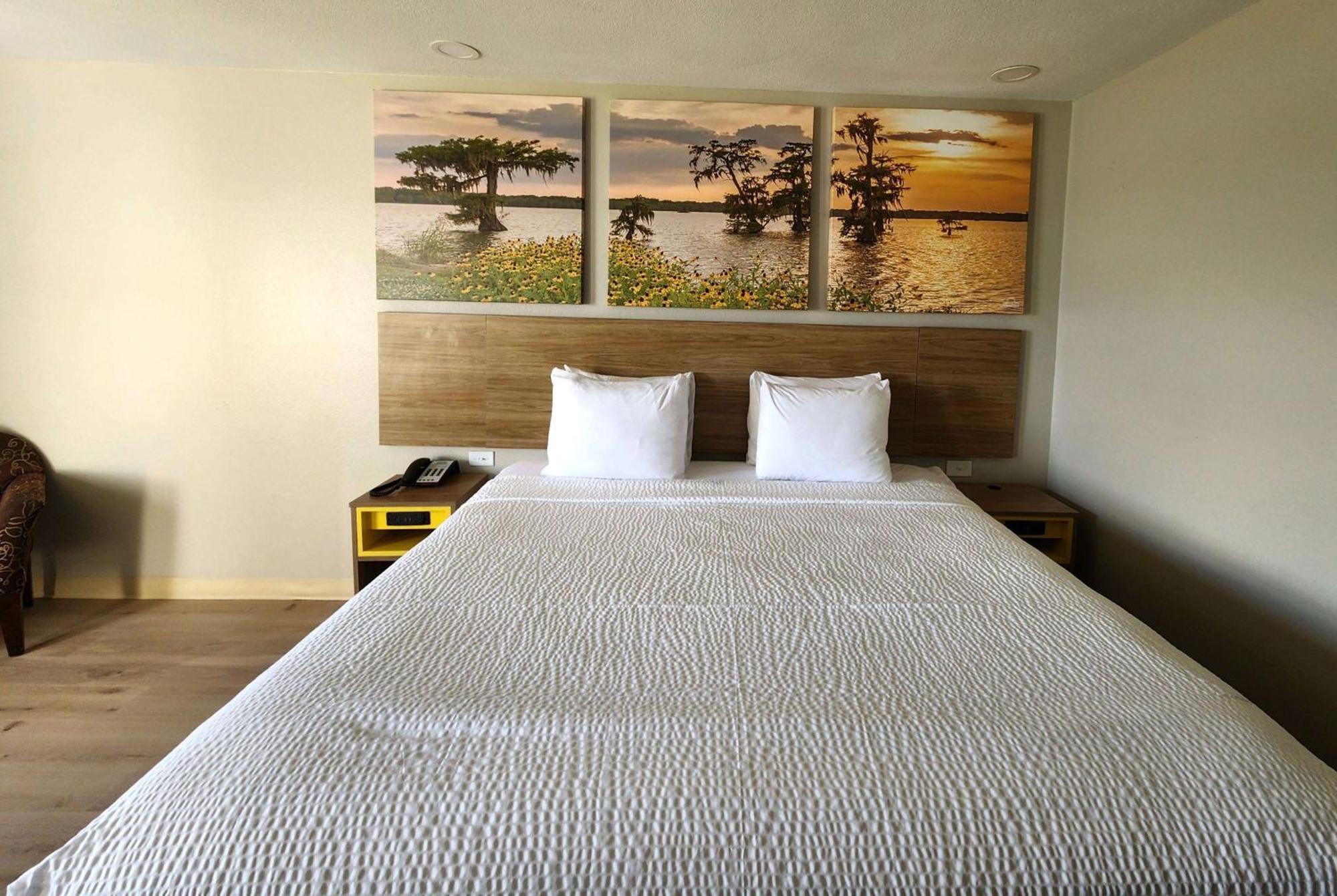Days Inn By Wyndham Lafayette Scott Екстер'єр фото
